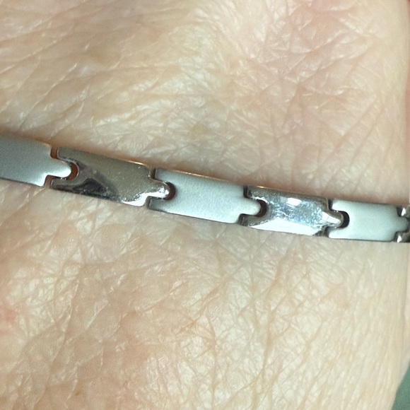 Two tone brushed shiny men’s 8.5”‎ Stainless Steel bracelet unisex - Picture 6 of 8